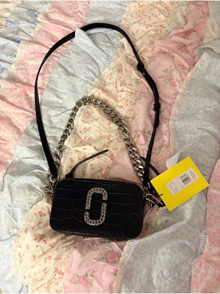 Marc Jacobs Camera Bag Black Croc-Embossed Crossbody Bag With Chain Accent Nwt